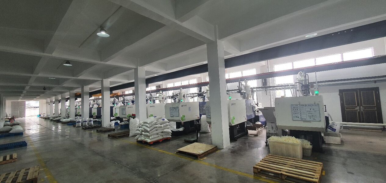 Zhejiang Mila Plastic Co., Ltd. manufacturer production line